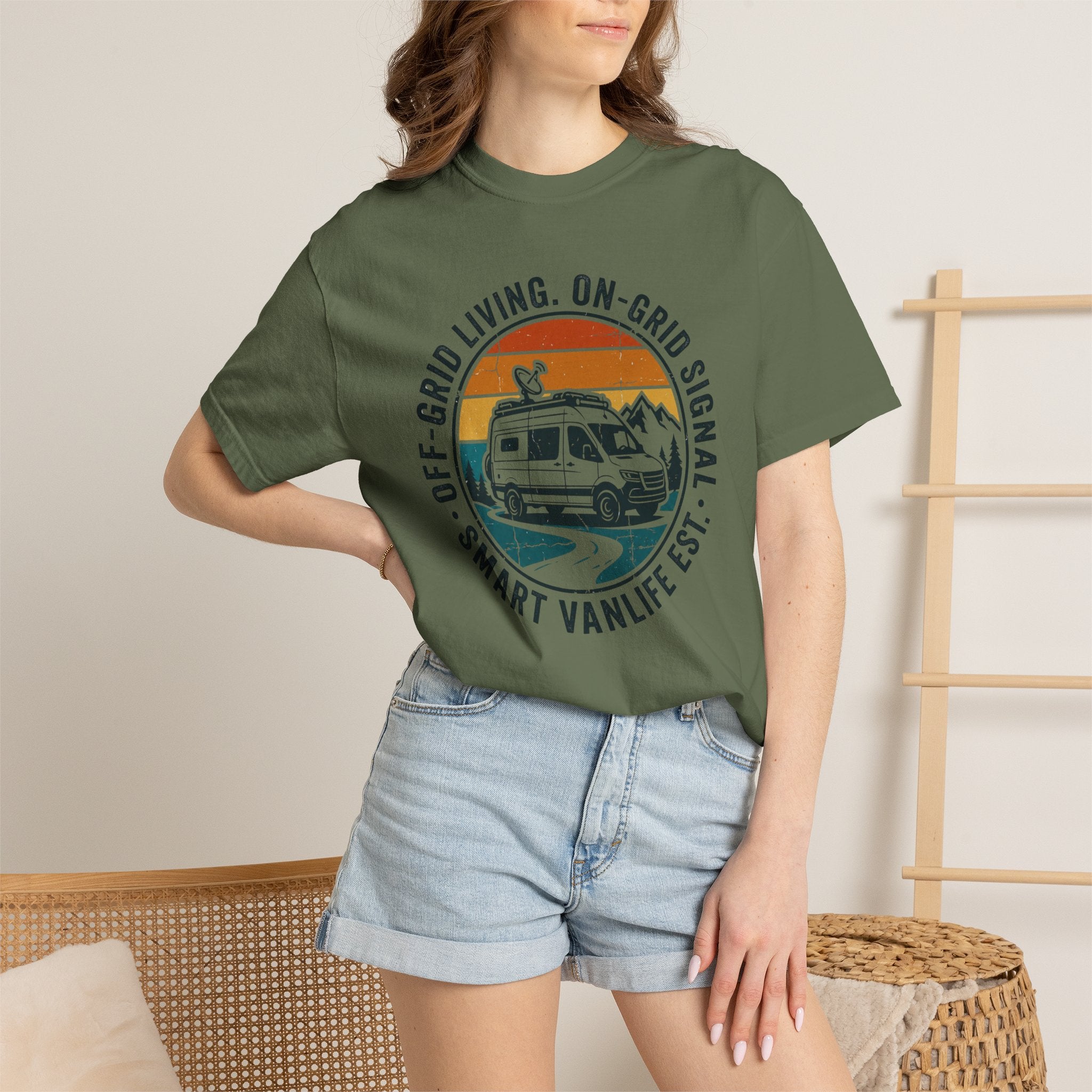 Offgrid Living Ongrid Signal - T-Shirt