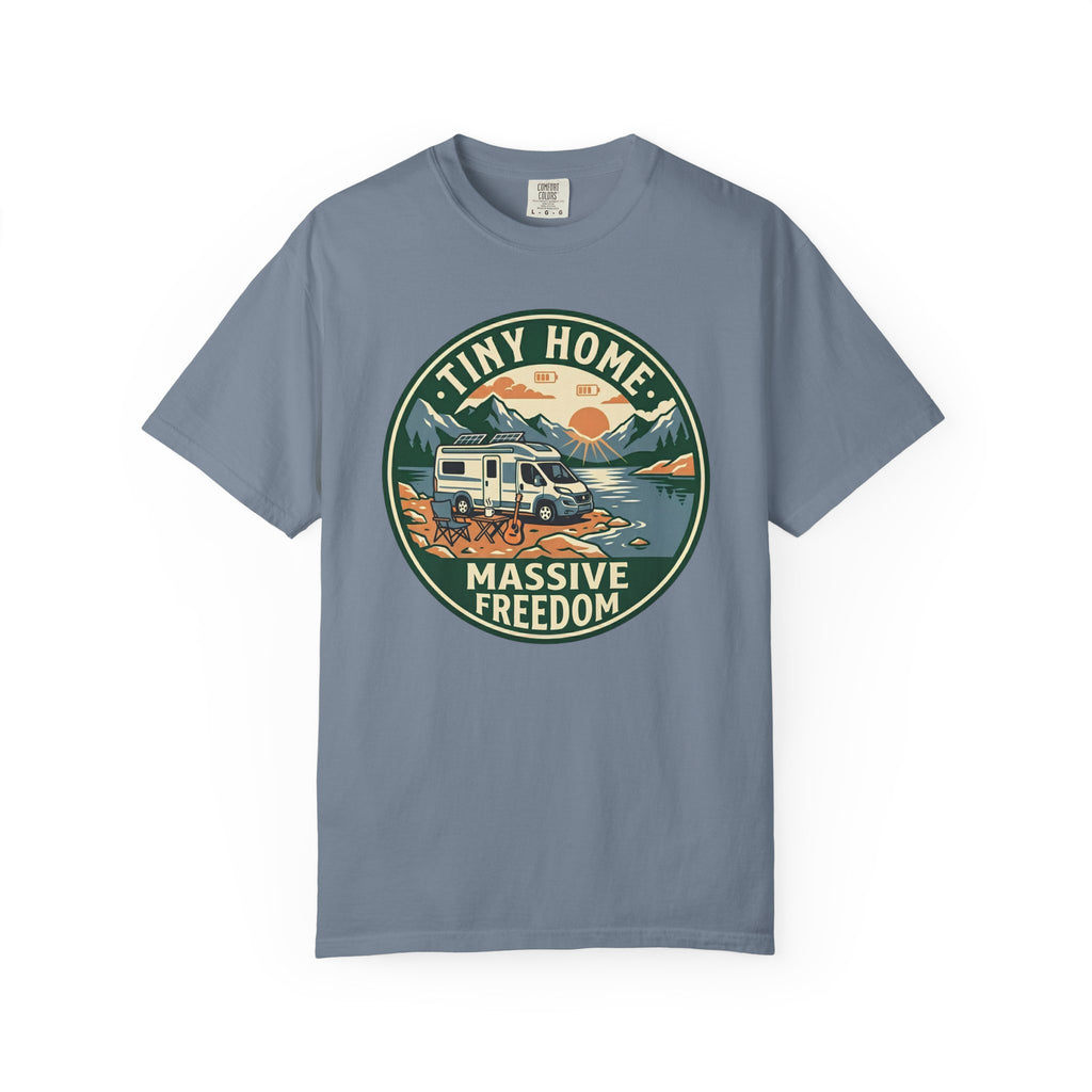 Tiny Home Massive Freedom - T-Shirt