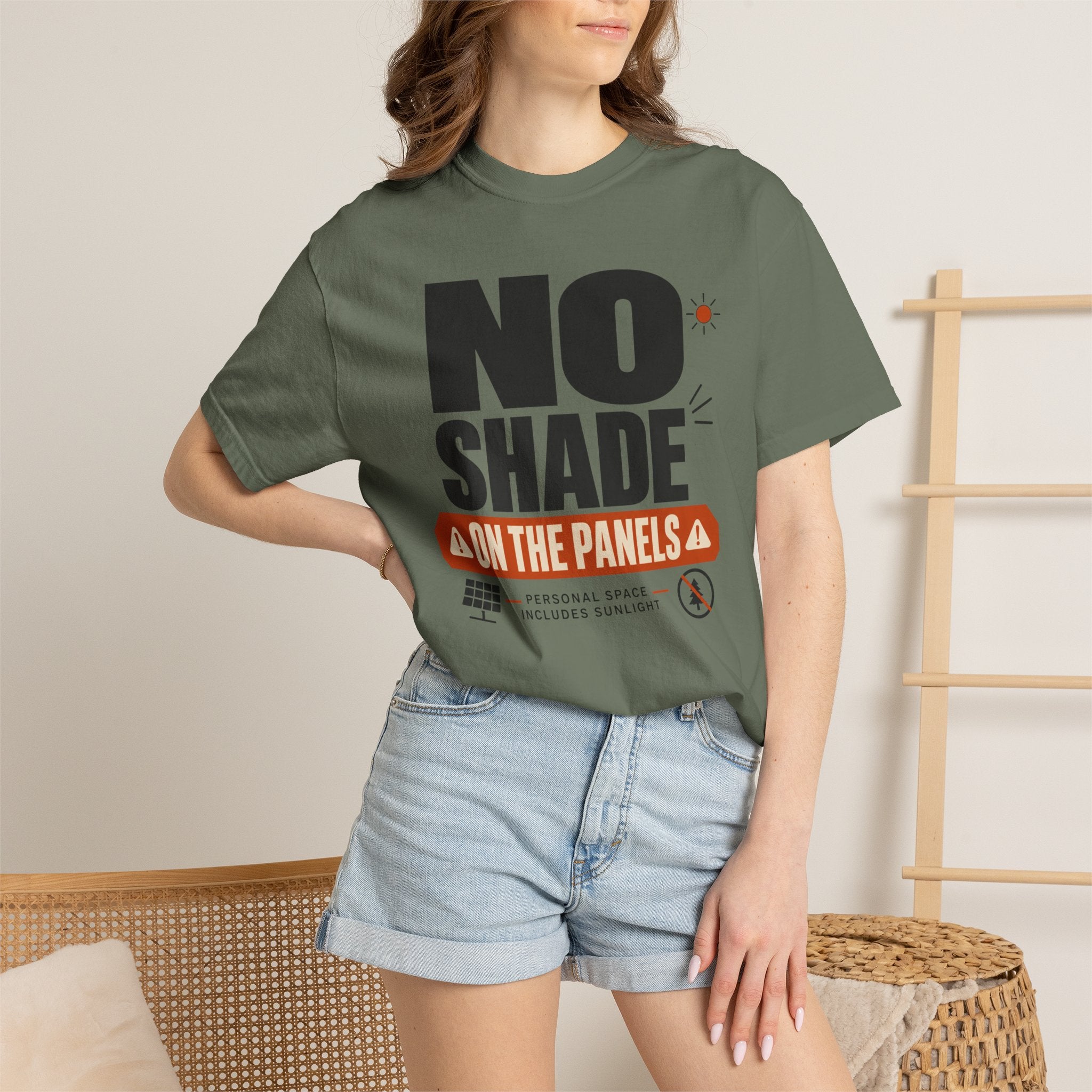 No Shade On The Panels - T-Shirt