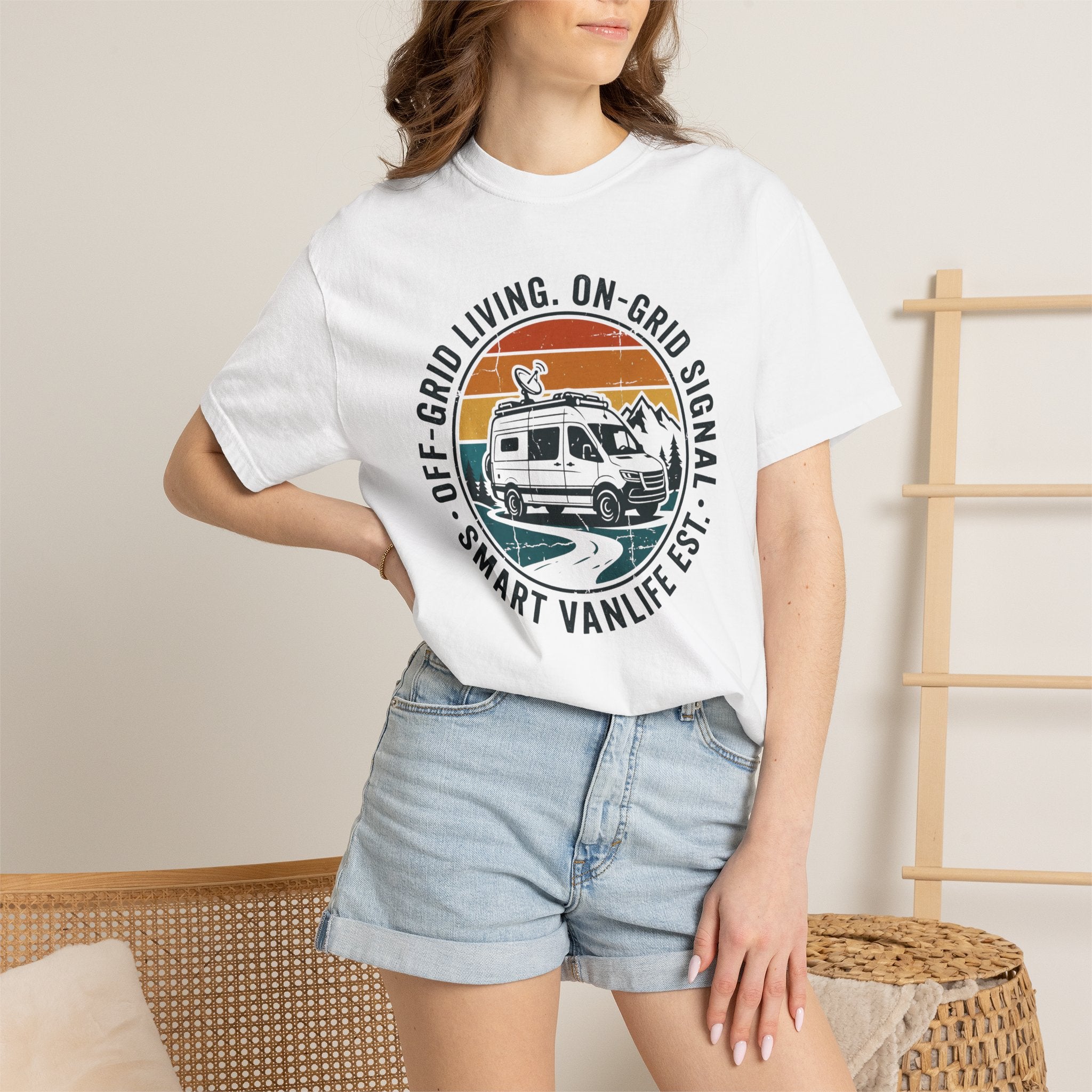 Offgrid Living Ongrid Signal - T-Shirt