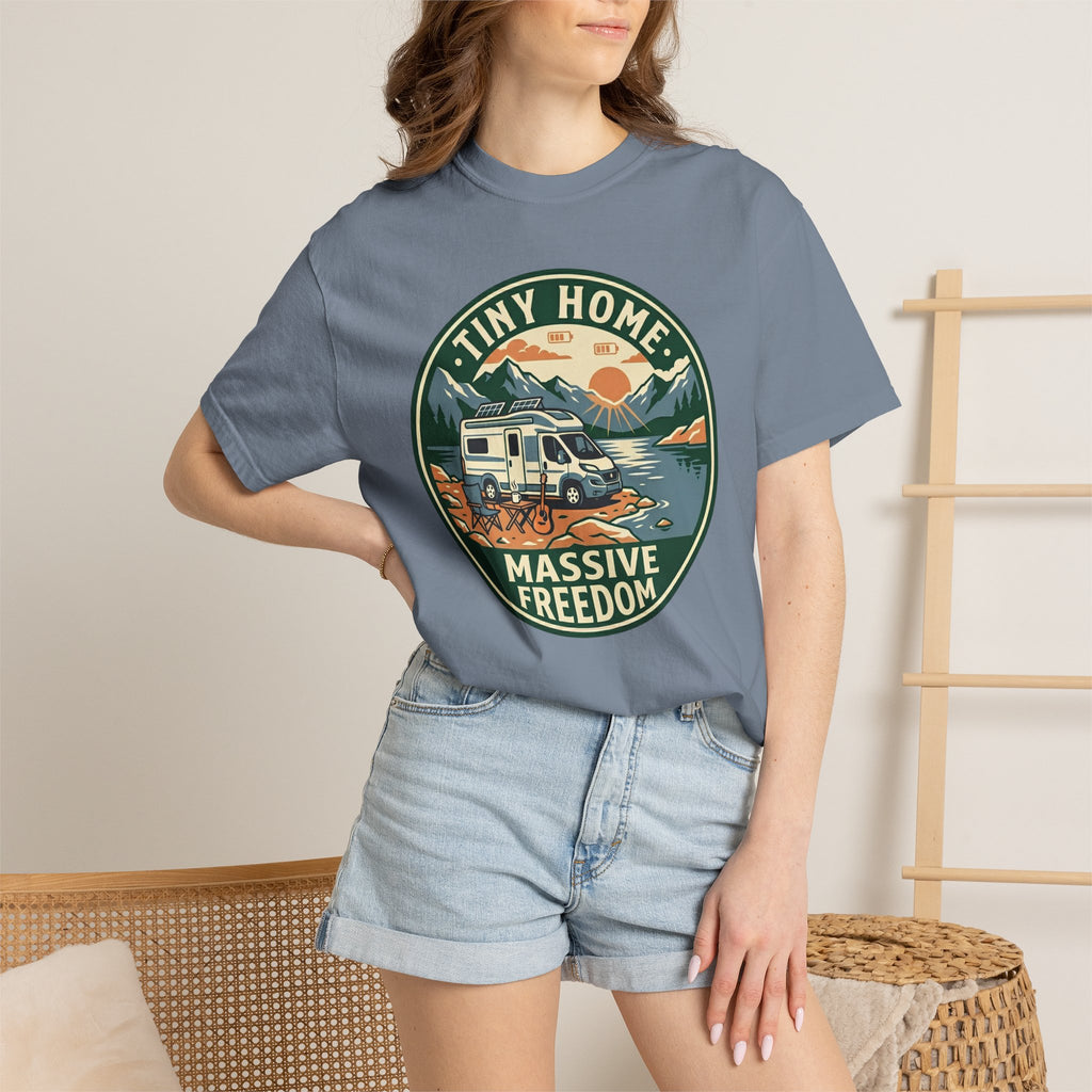 Tiny Home Massive Freedom - T-Shirt