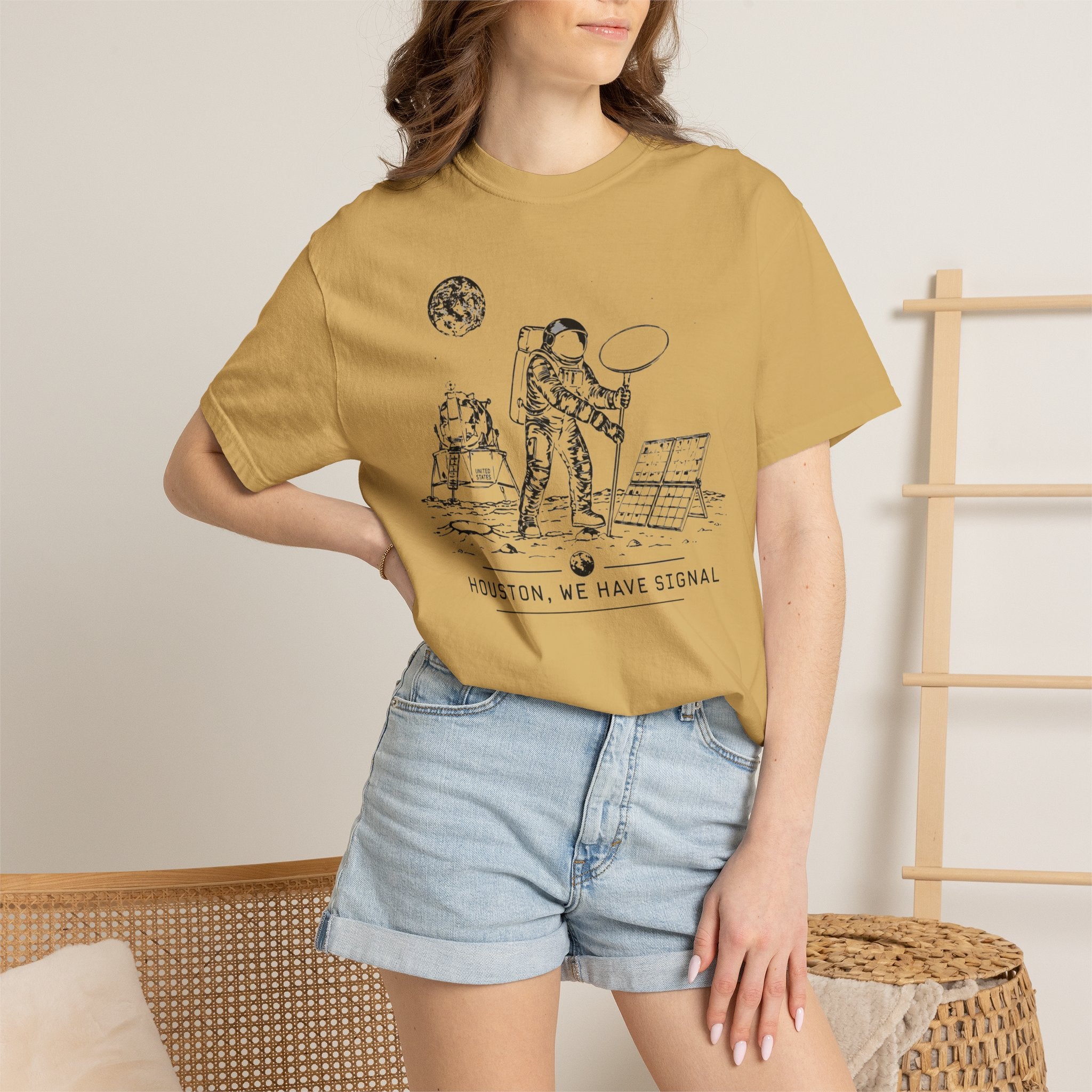 Houston We Have Signal - T-Shirt