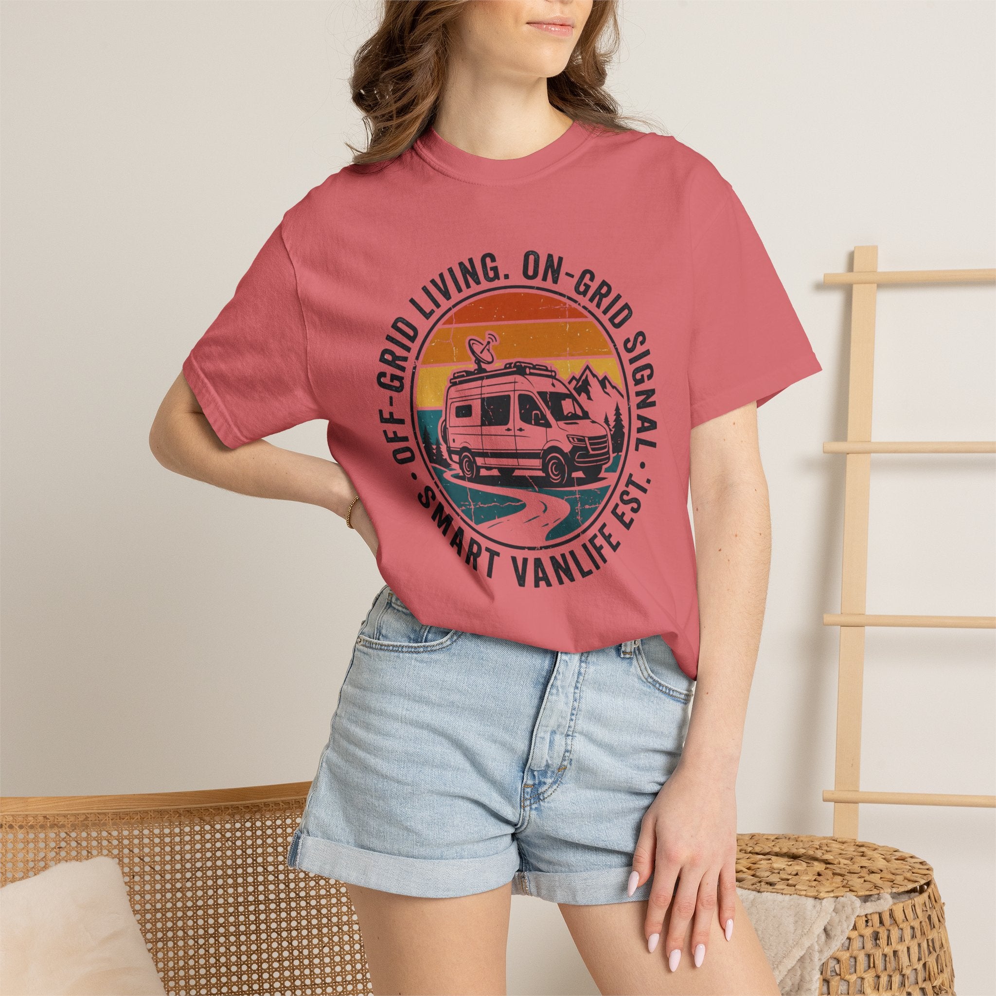 Offgrid Living Ongrid Signal - T-Shirt