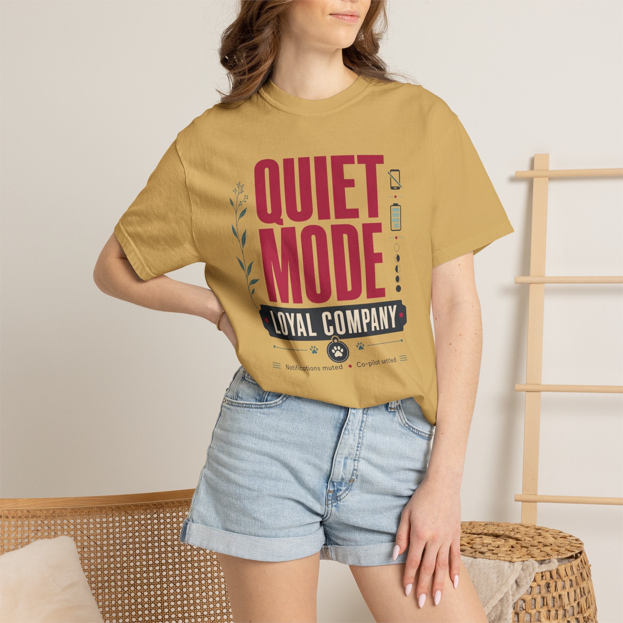 Quiet Mode Loyal Company - T-Shirt