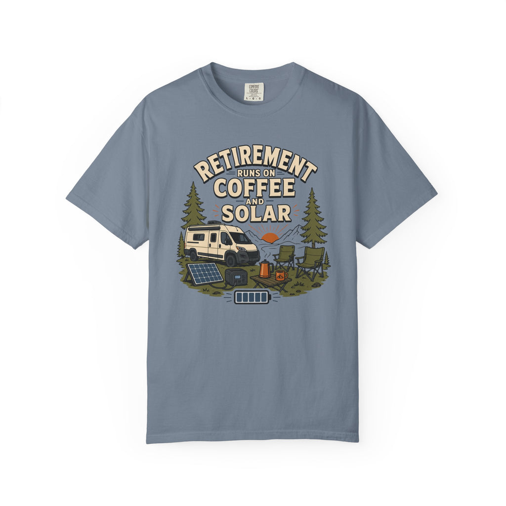 Retirement Runs On Coffee And Solar - T-Shirt