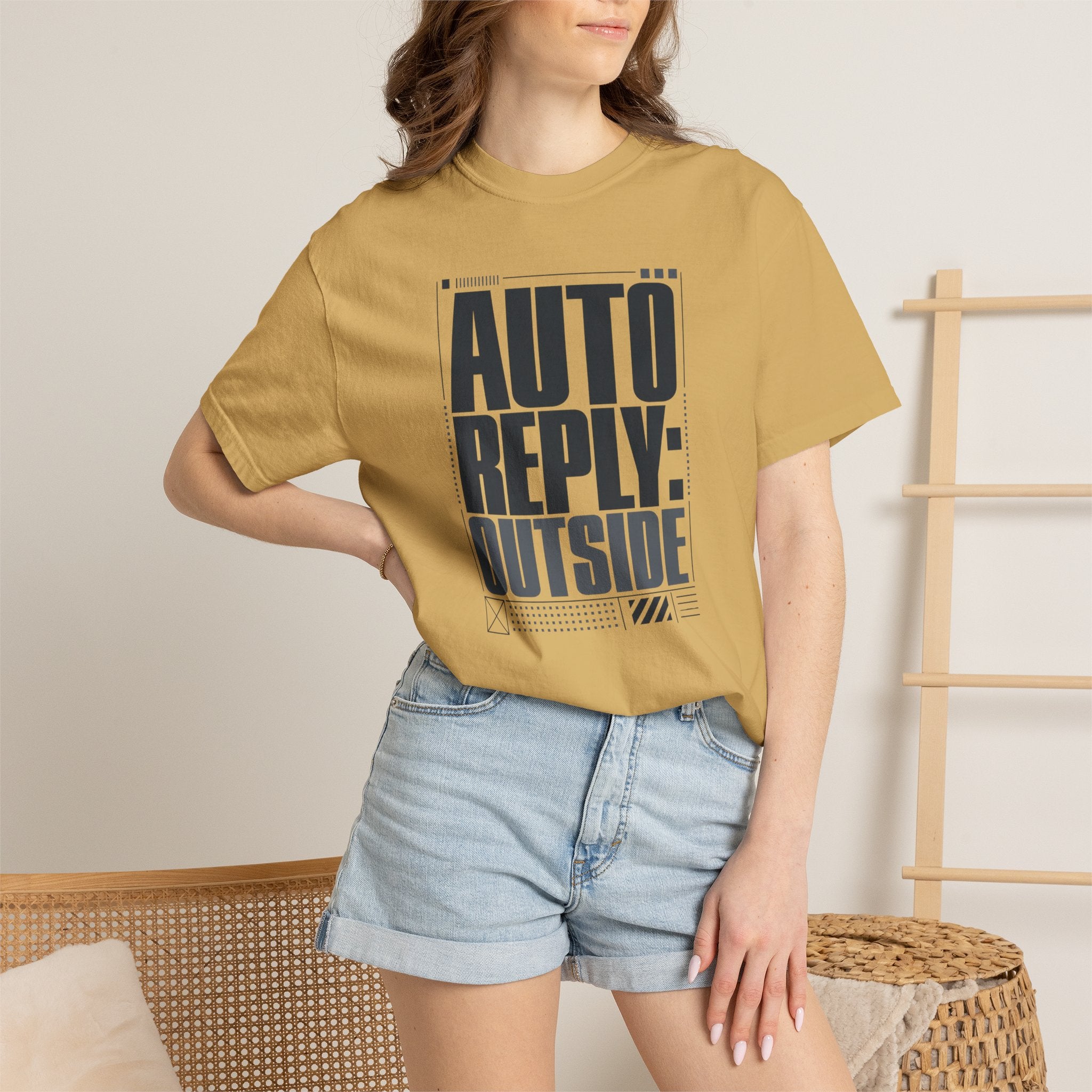 Auto Reply Outside - T-Shirt