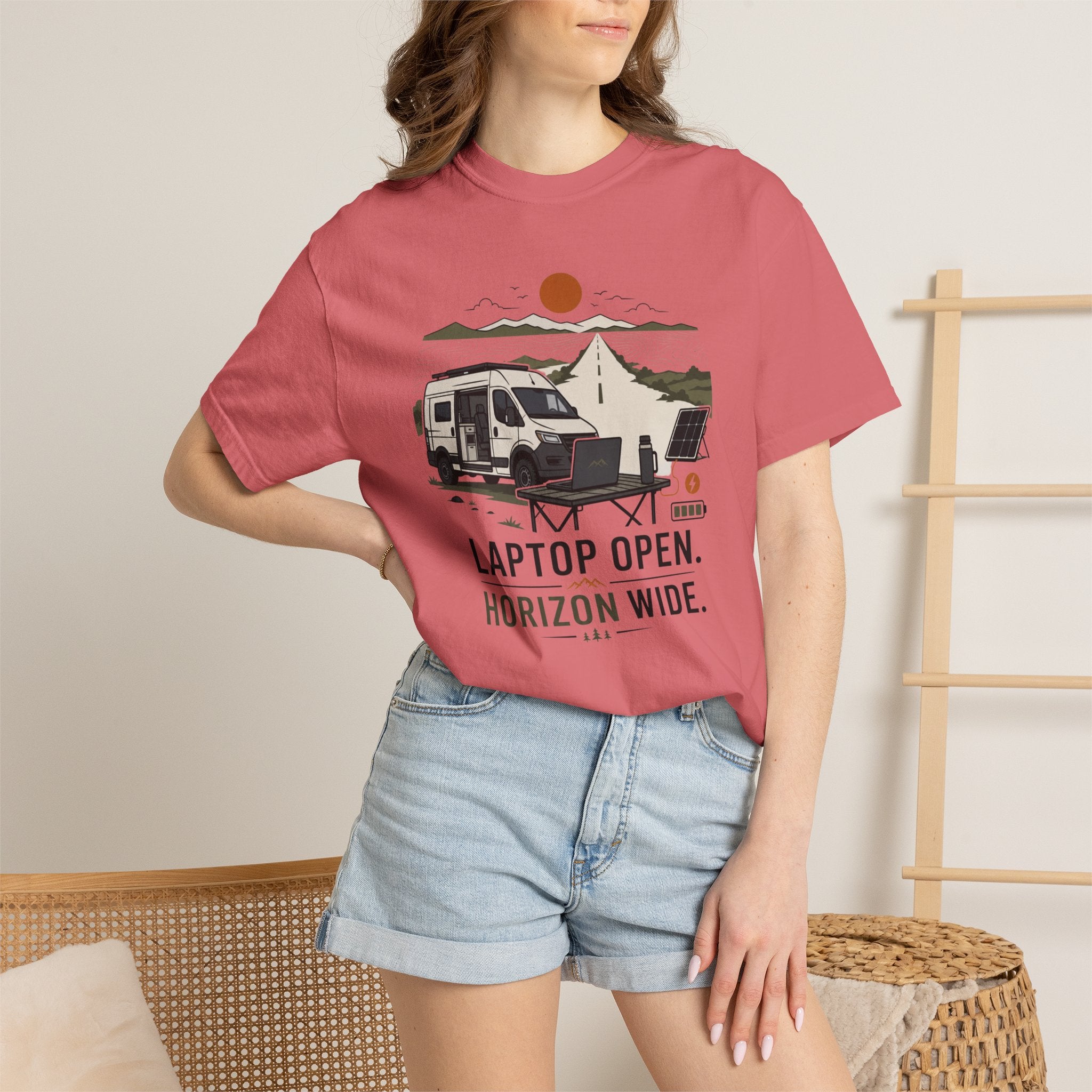 Laptop Open Horizon Wide - T-Shirt