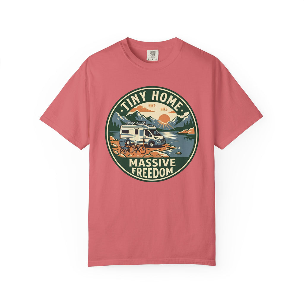 Tiny Home Massive Freedom - T-Shirt