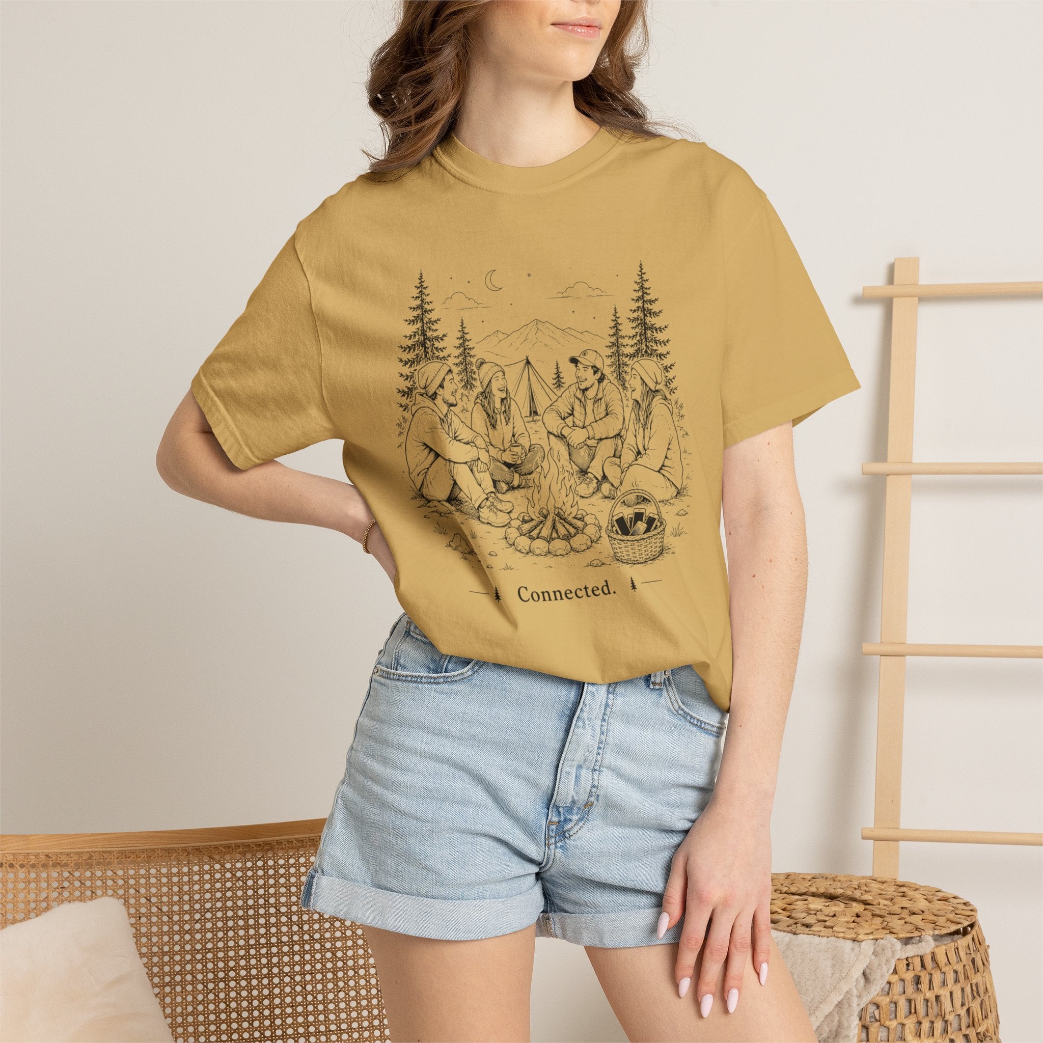 Connected - T-Shirt