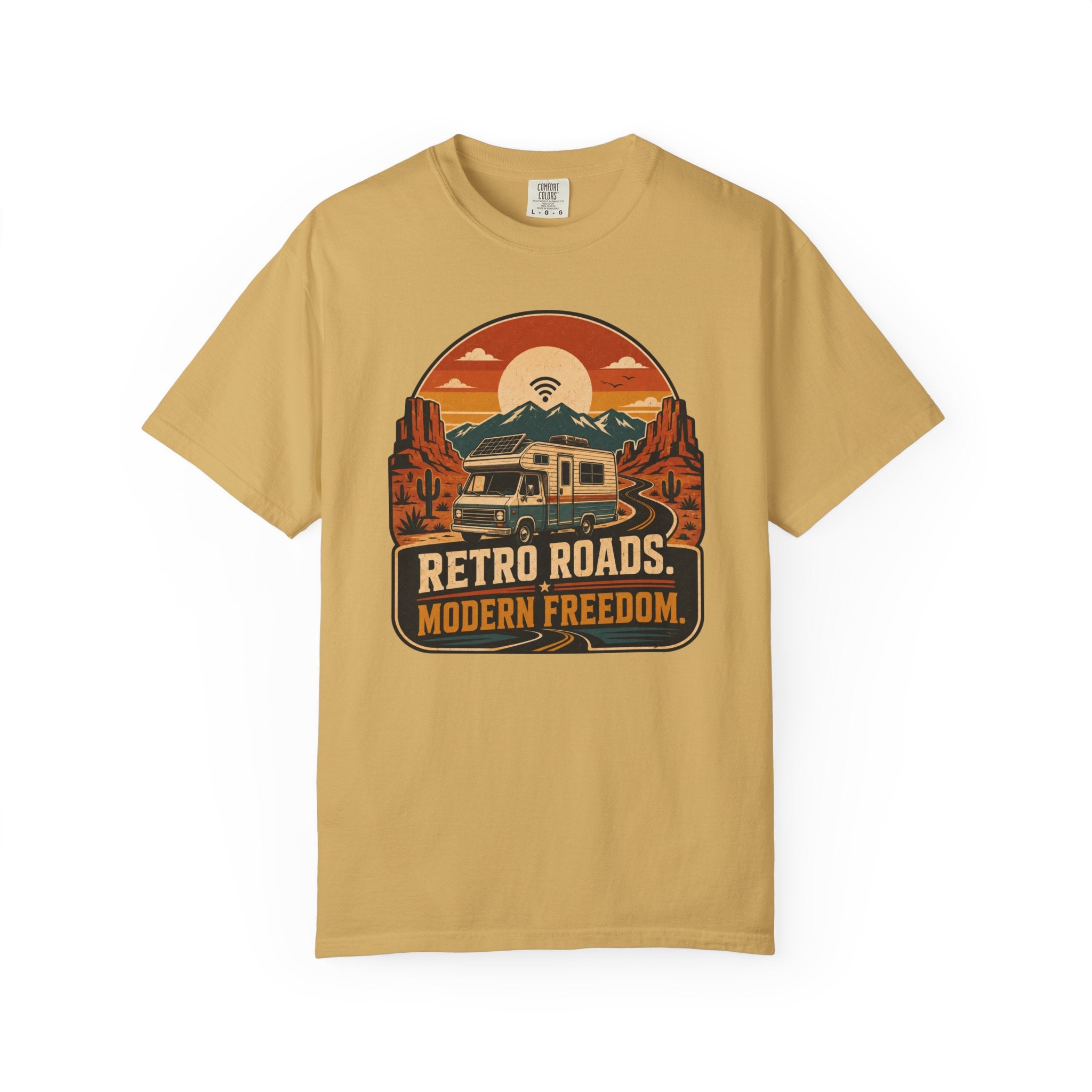 Retro Roads Modern Freedom - T-Shirt