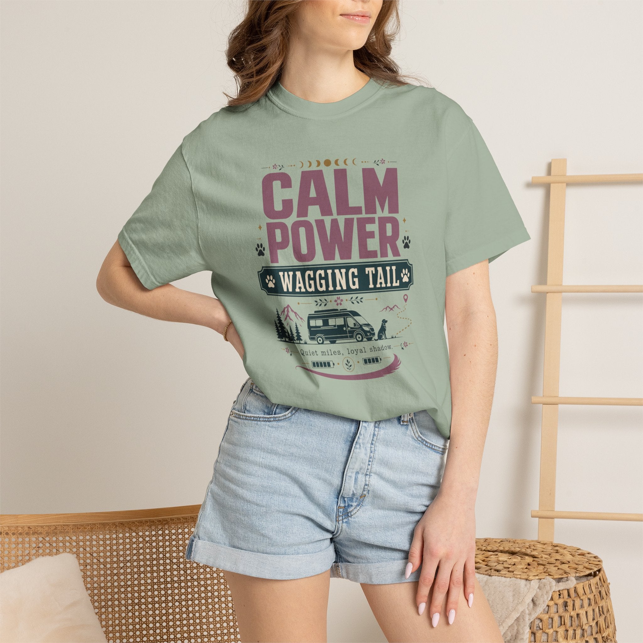 Calm Power Wagging Tail - T-Shirt