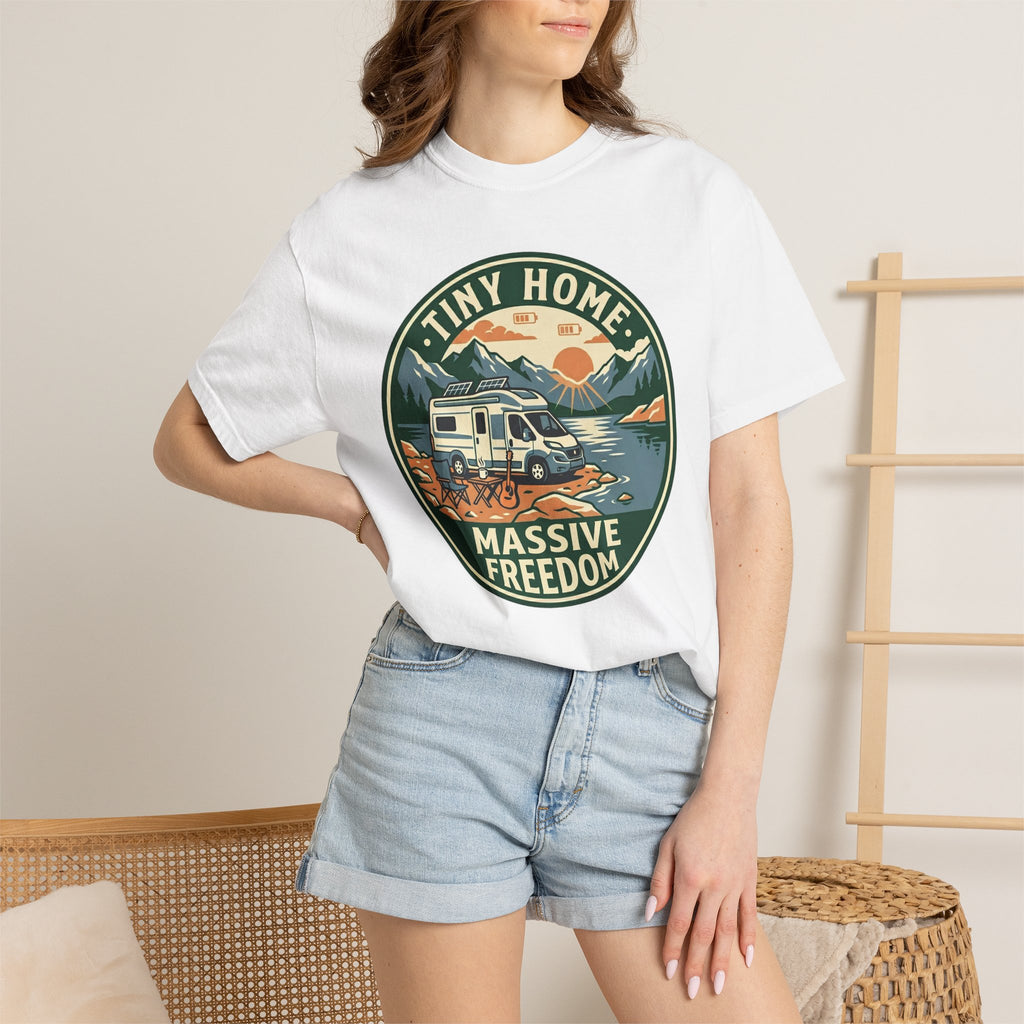 Tiny Home Massive Freedom - T-Shirt