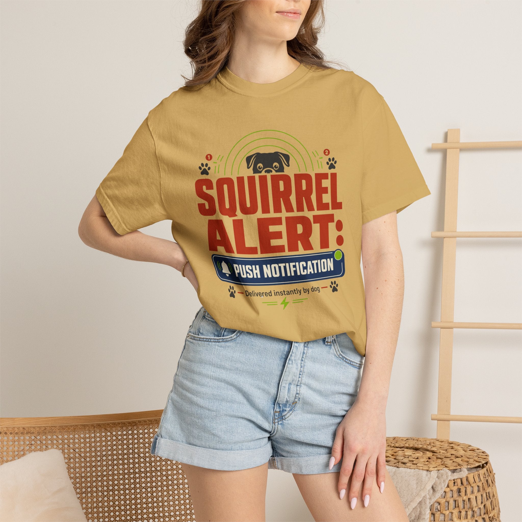 Squirrel Alert Push Notification - T-Shirt