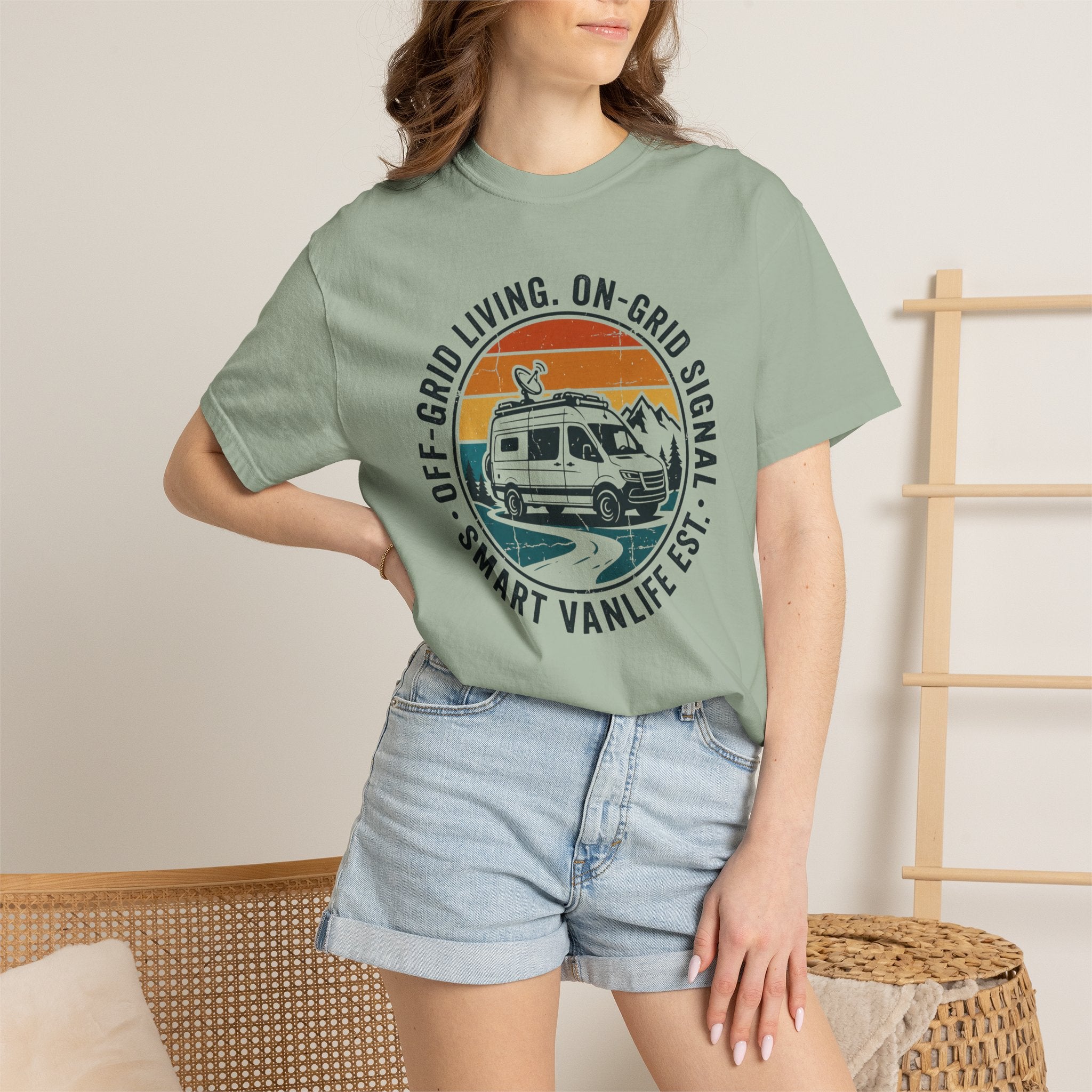 Offgrid Living Ongrid Signal - T-Shirt