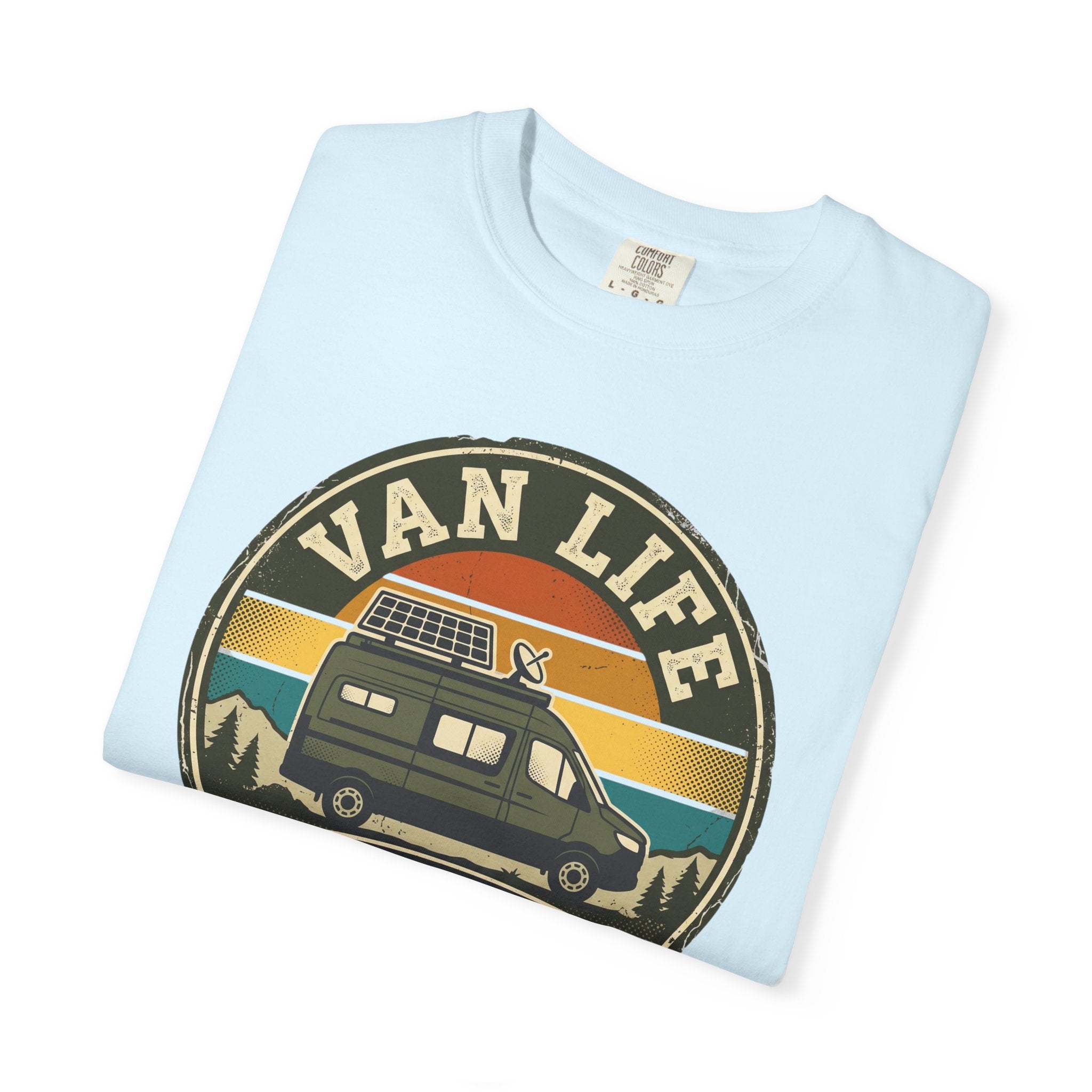 Van Life Offgrid And Fully Synced - T-Shirt