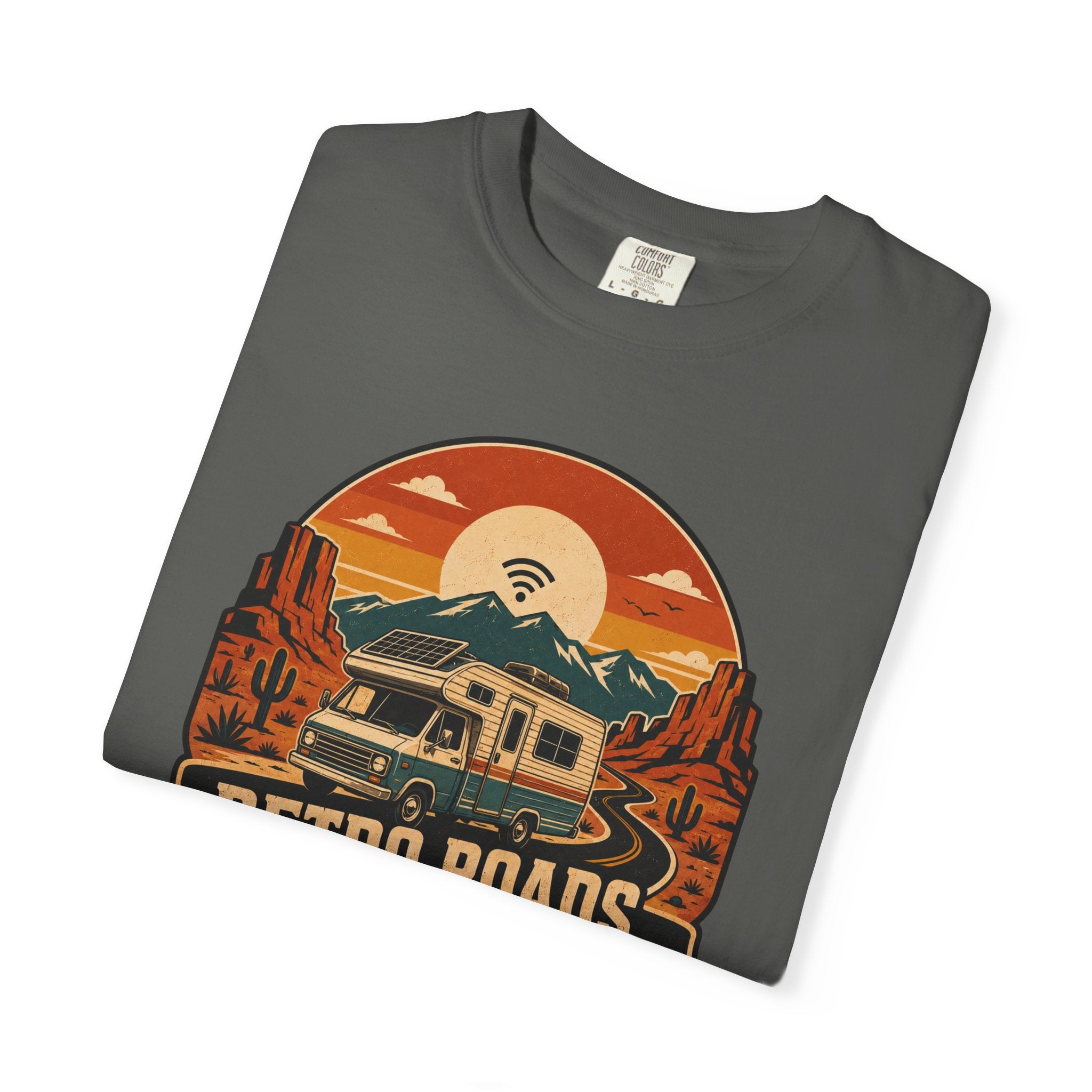 Retro Roads Modern Freedom - T-Shirt