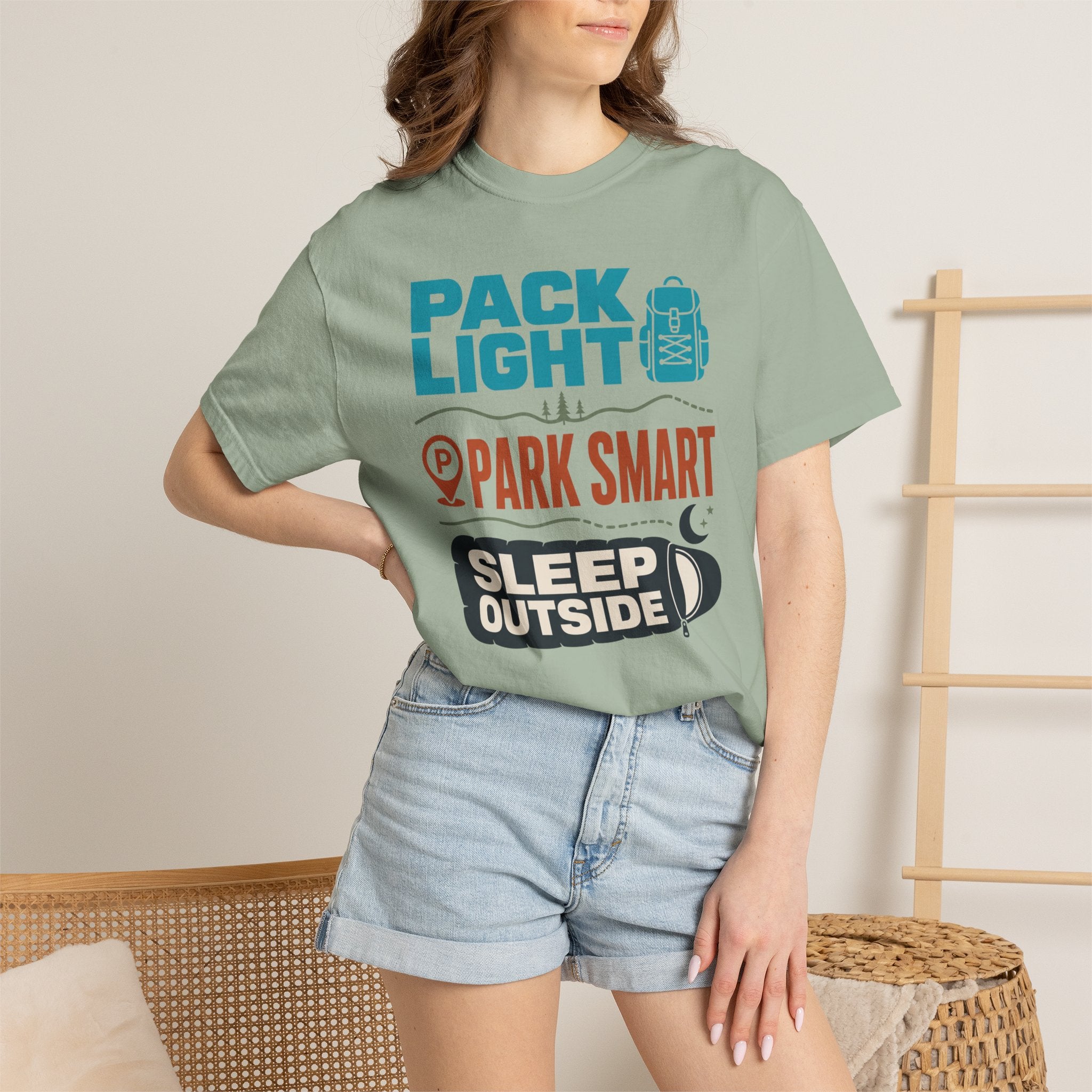 Pack Light Park Smart Sleep Outside - T-Shirt