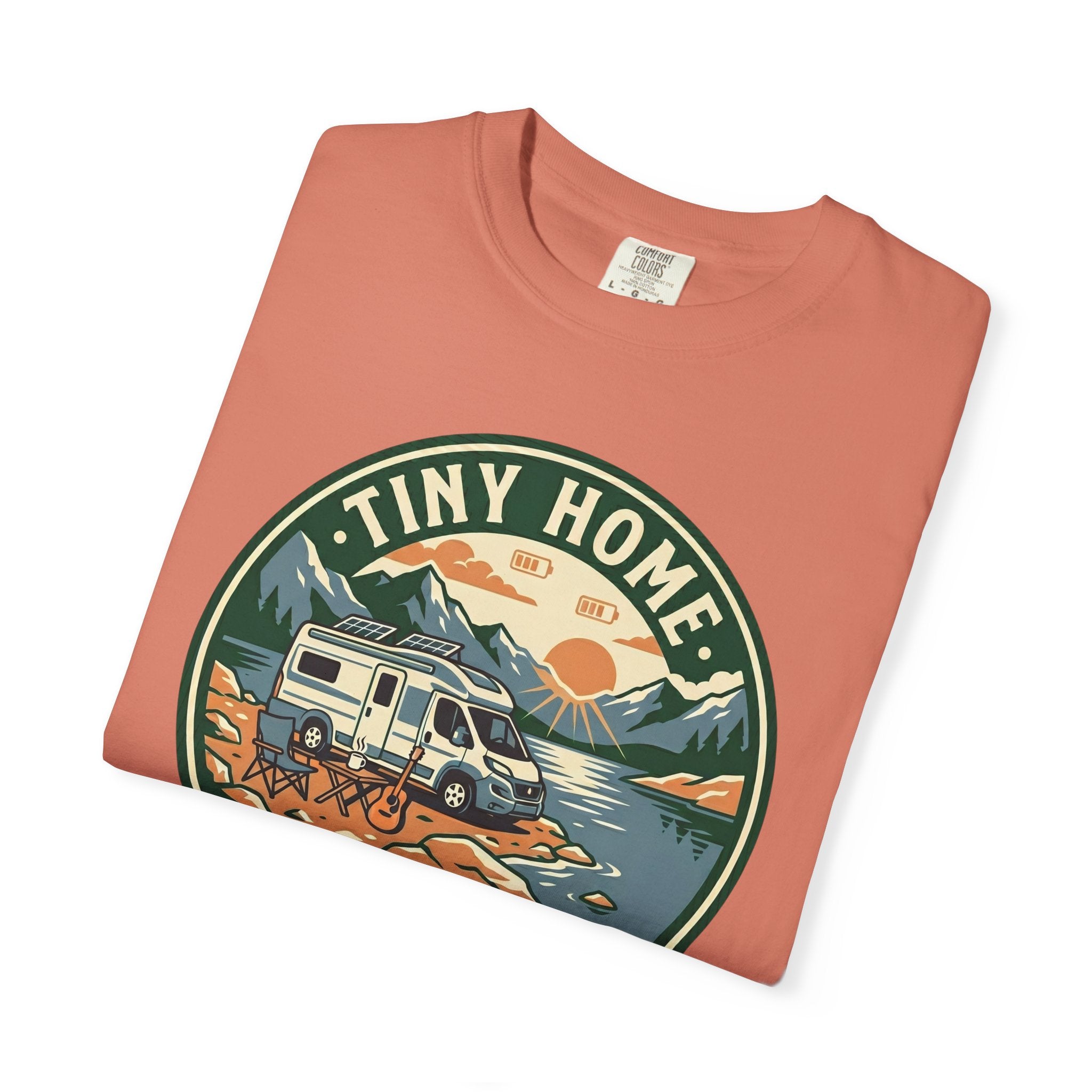 Tiny Home Massive Freedom - T-Shirt