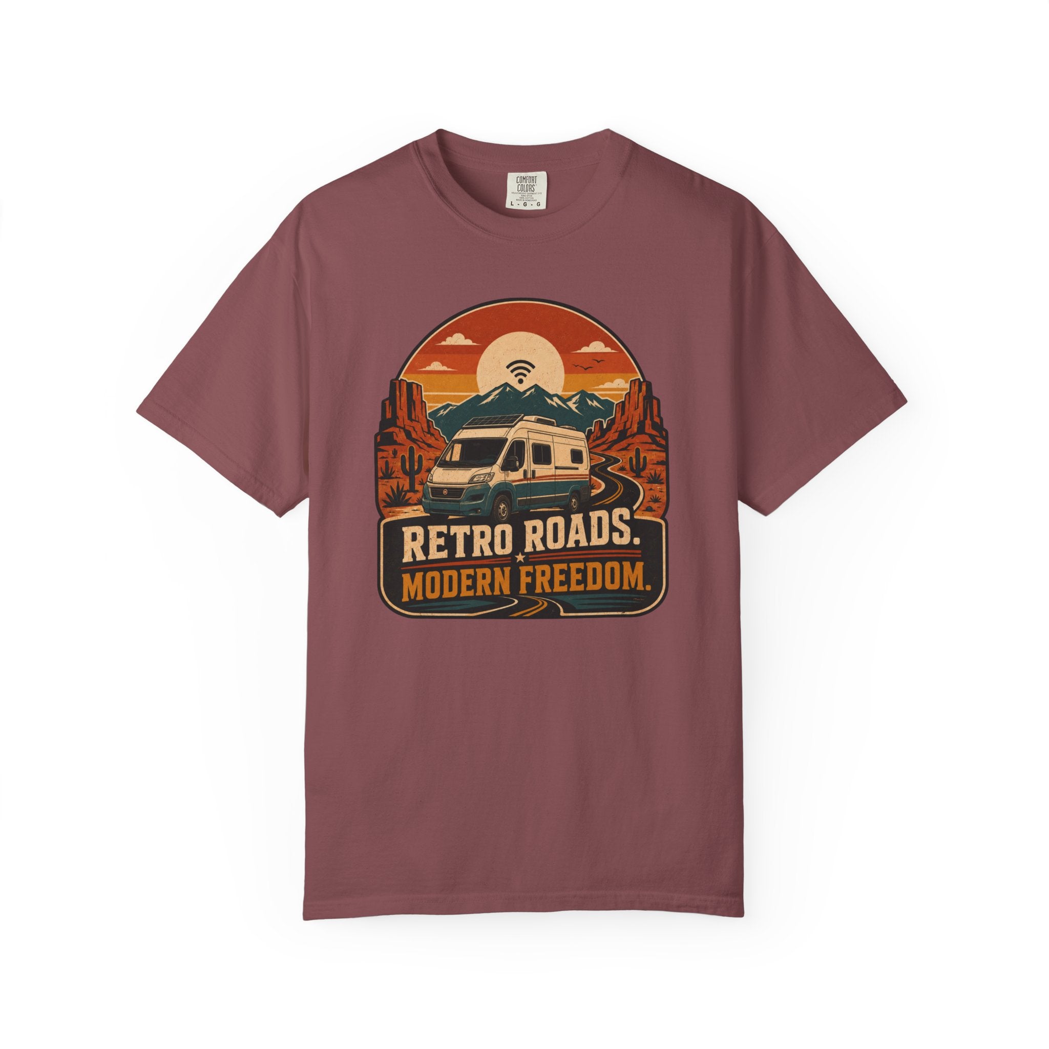 Retro Roads Modern Freedom - T-Shirt