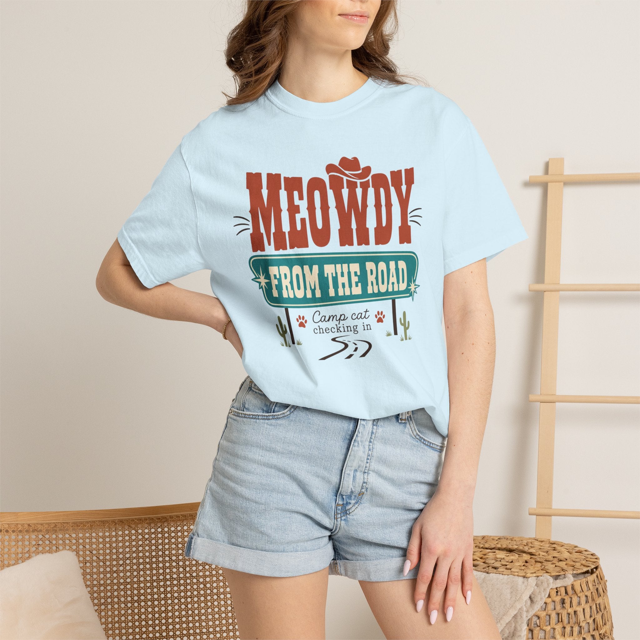 Meowdy From The Road - T-Shirt