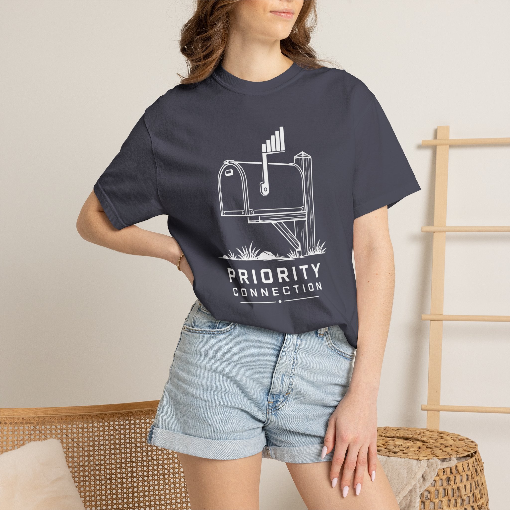 Priority Connection - T-Shirt