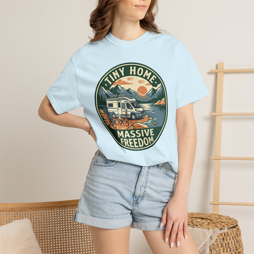 Tiny Home Massive Freedom - T-Shirt