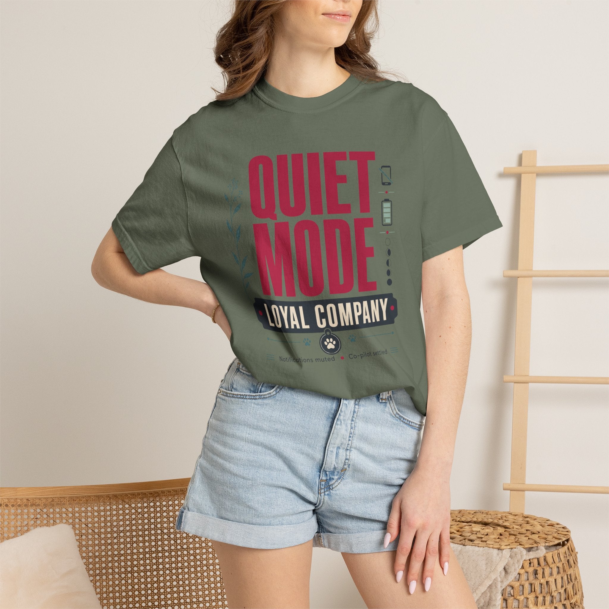 Quiet Mode Loyal Company - T-Shirt