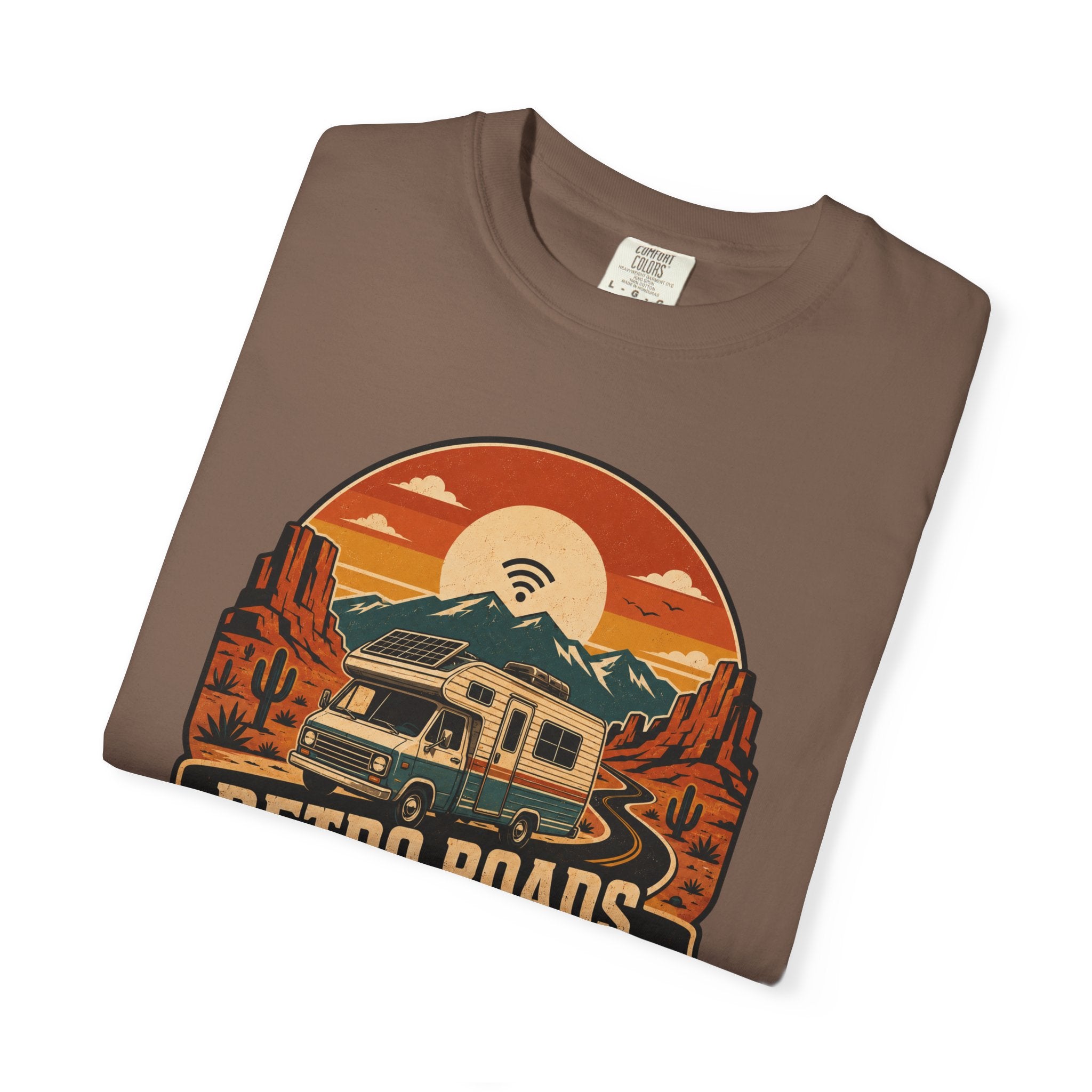 Retro Roads Modern Freedom - T-Shirt