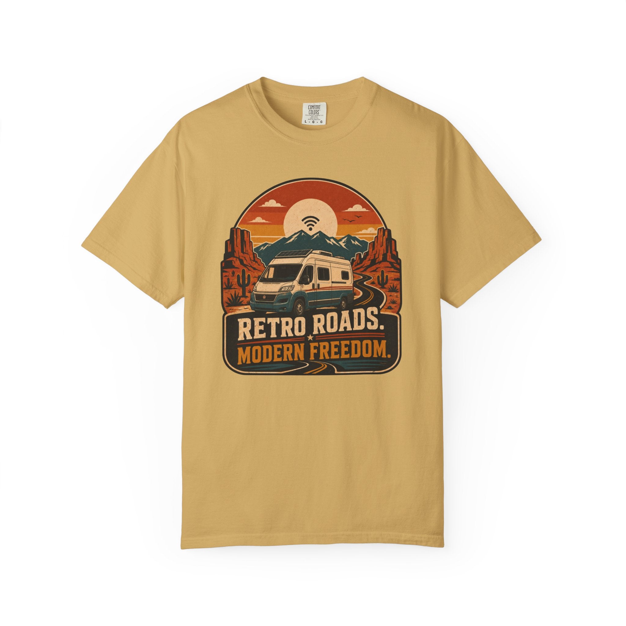 Retro Roads Modern Freedom - T-Shirt