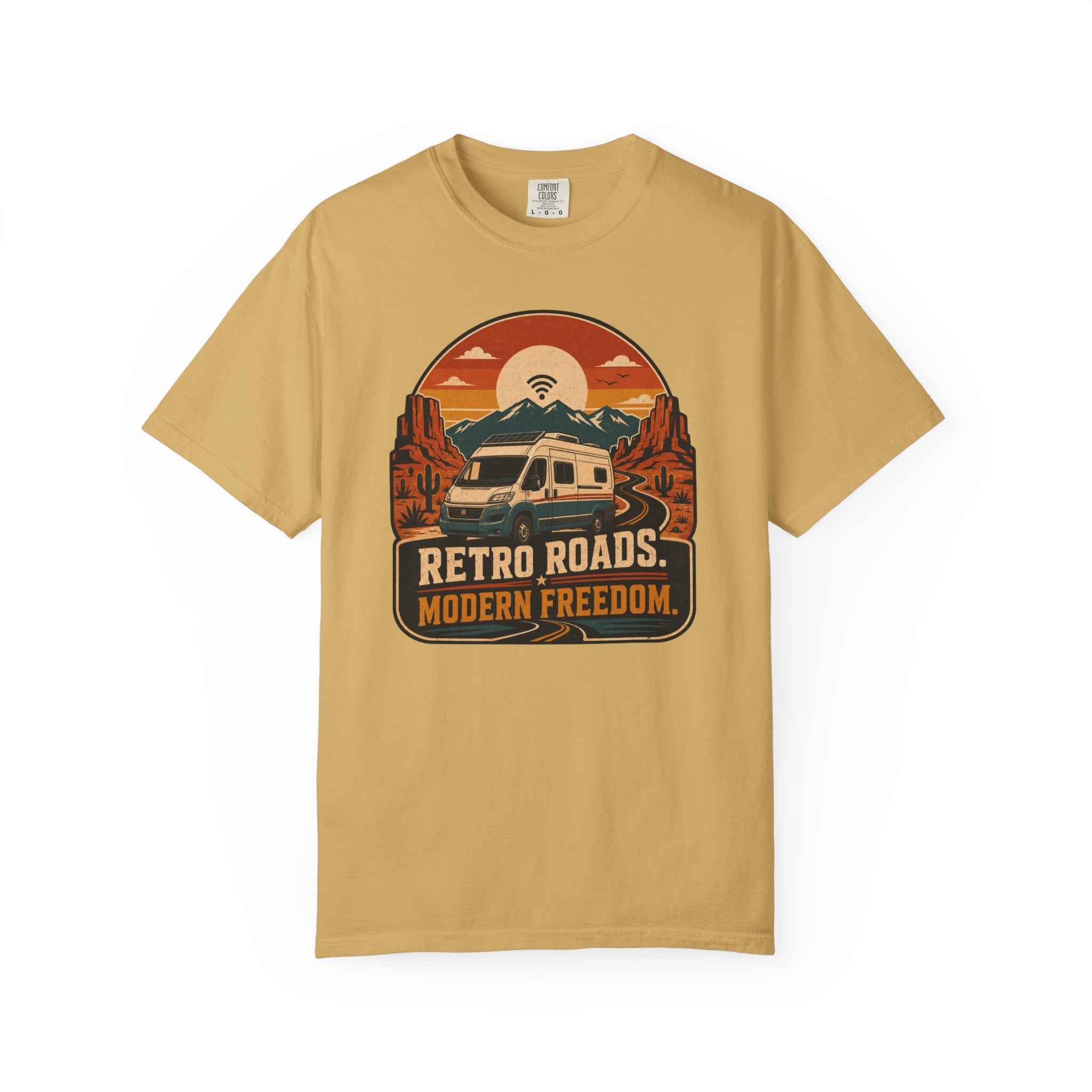 Retro Roads Modern Freedom - T-Shirt