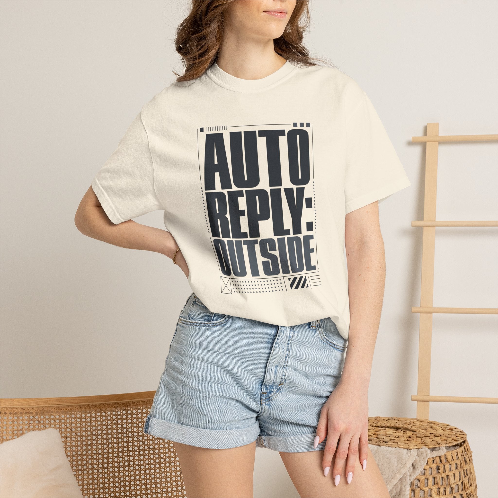 Auto Reply Outside - T-Shirt
