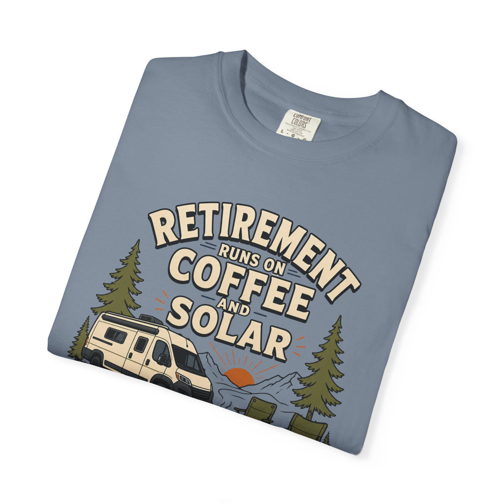 Retirement Runs On Coffee And Solar - T-Shirt