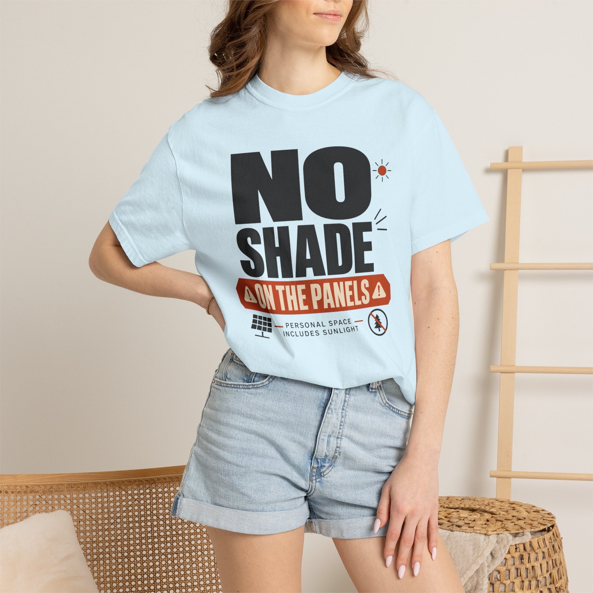 No Shade On The Panels - T-Shirt