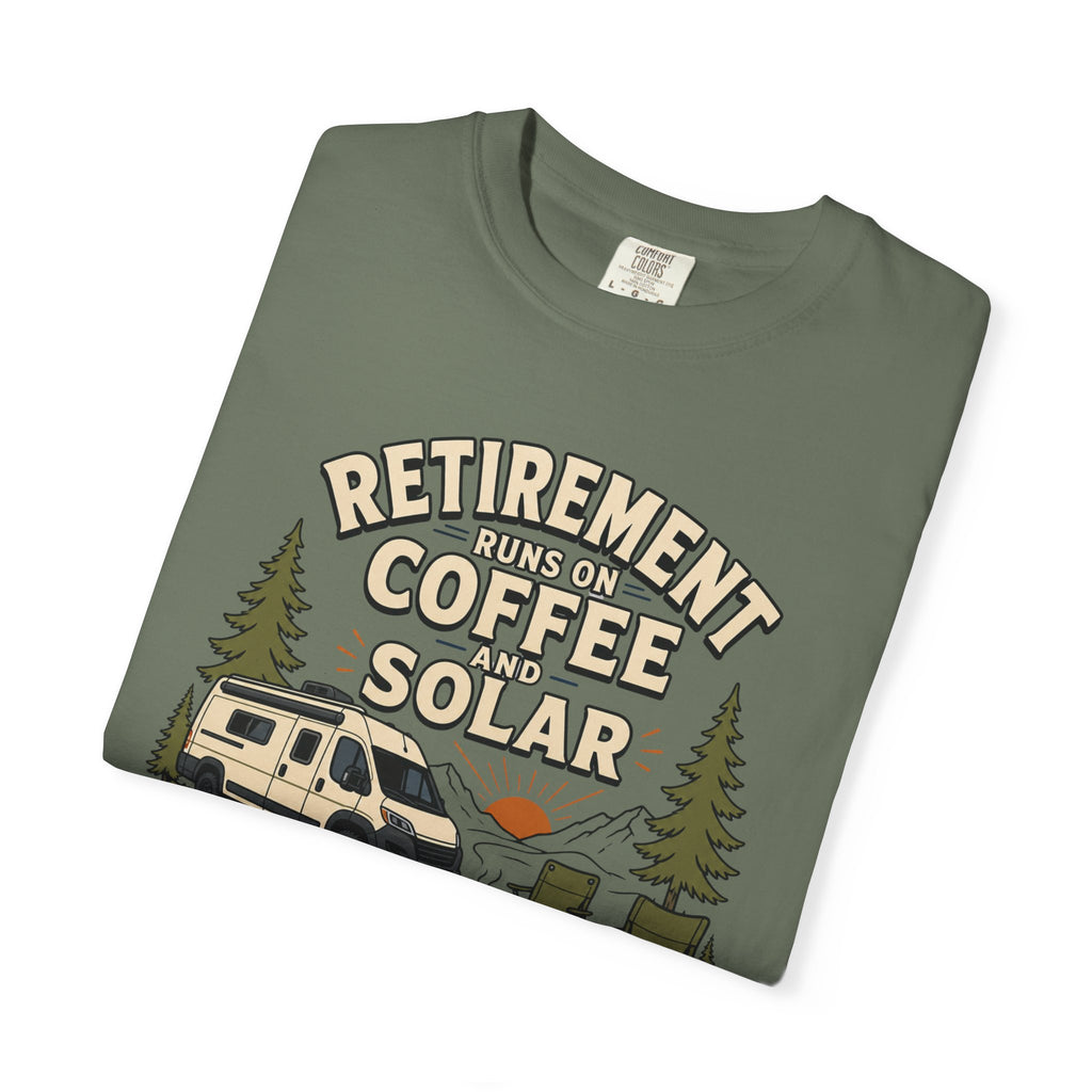 Retirement Runs On Coffee And Solar - T-Shirt