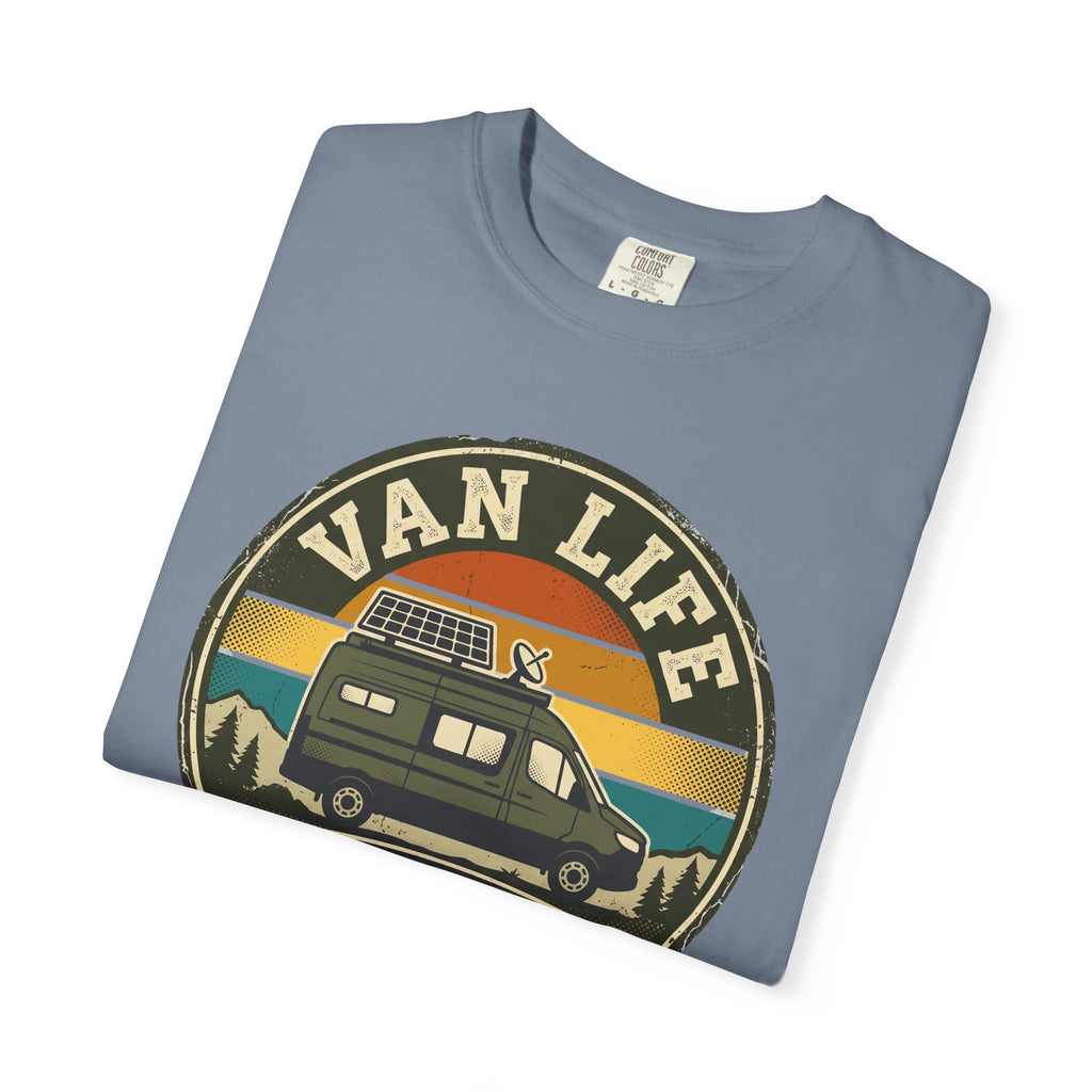 Van Life Offgrid And Fully Synced - T-Shirt