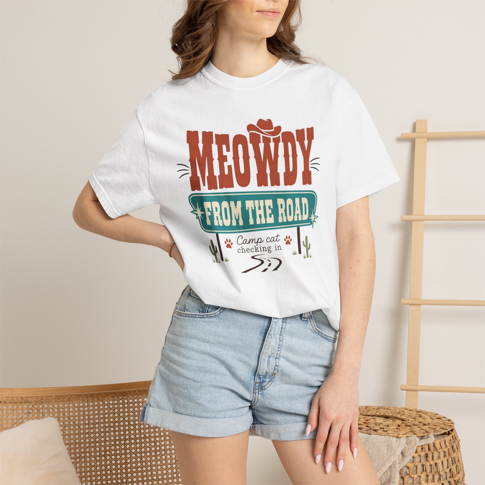 Meowdy From The Road - T-Shirt