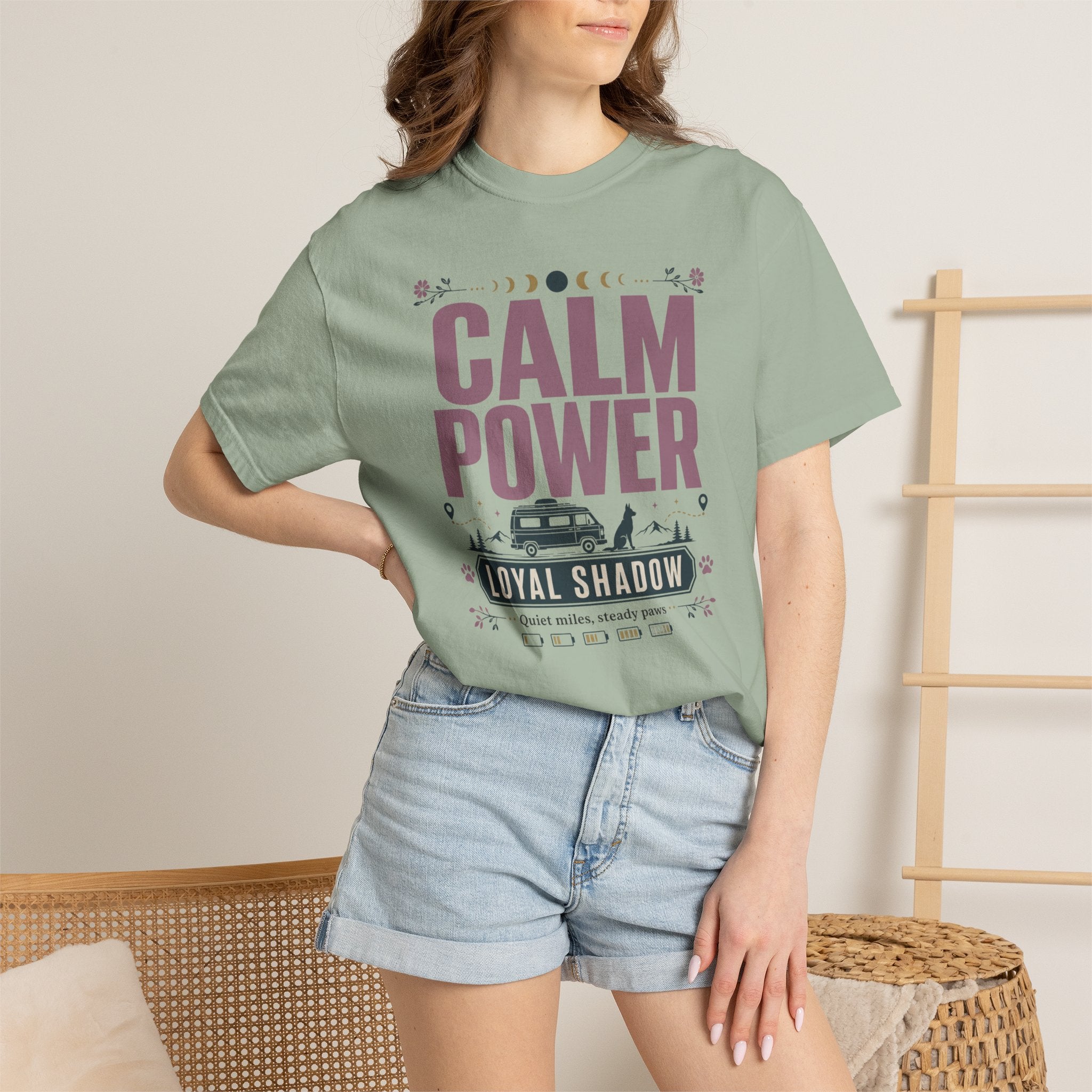 Calm Power Loyal Shadow - T-Shirt