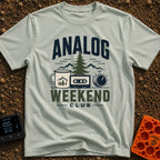 Analog State Of Mind - T-Shirt in Bay - A graphic design featuring the text "ANALOG WEEKEND CLUB" surrounding an...
