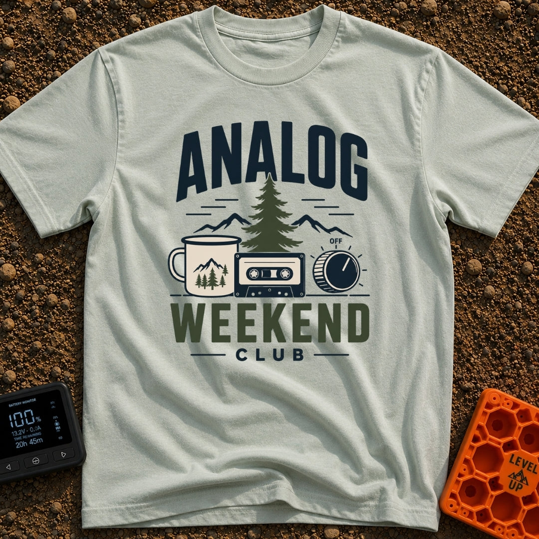 Analog State Of Mind - T-Shirt in Bay - A graphic design featuring the text "ANALOG WEEKEND CLUB" surrounding an...