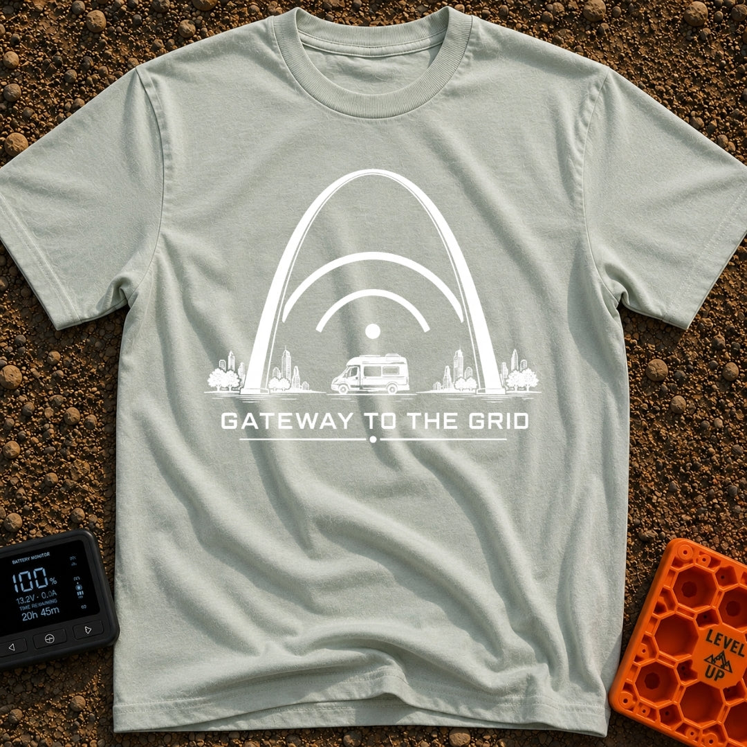 Gateway To The Grid - T-Shirt in Bay - A black and white illustration of a camper van parked beneath the St. Louis...