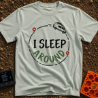 I Sleep Around - T-Shirt in Bay - A white camper van driving along a circular dashed line with two map location pins,...