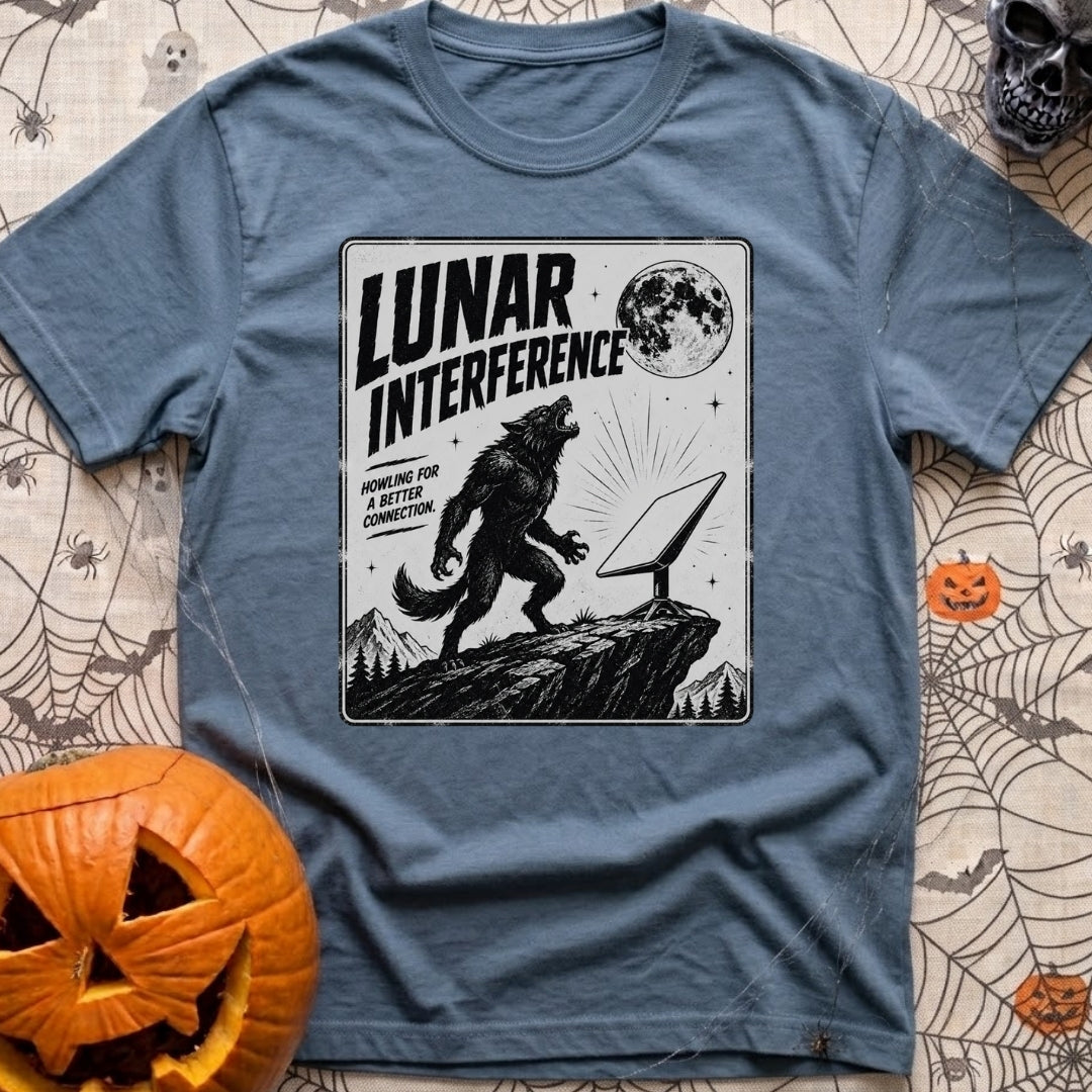Bad Moon Reception - T-Shirt in Blue Jean - A black and white distressed illustration of a werewolf standing on a rocky...
