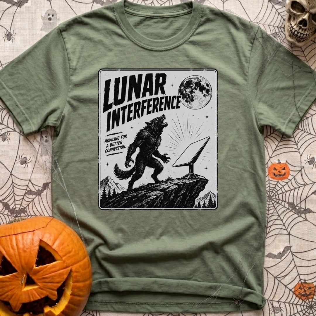 Bad Moon Reception - T-Shirt in Moss - A black and white distressed illustration of a werewolf standing on a rocky cliff...