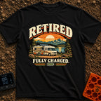 Retired And Recharged - T-Shirt in Black - A retro-style illustration of a motorhome with a roof-mounted solar panel...
