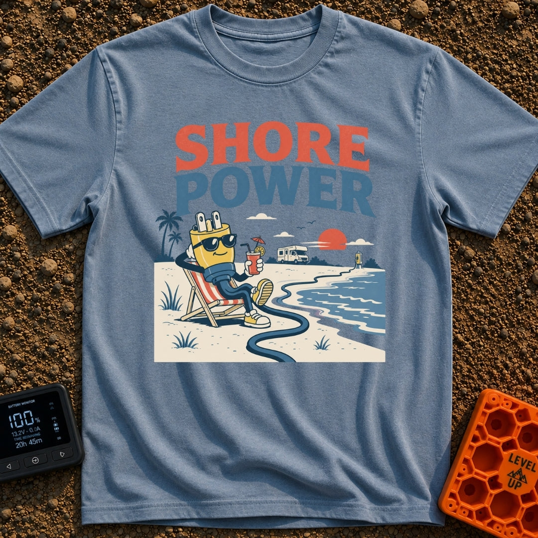 Shore Beats Working - T-Shirt in Blue Jean - A cartoon electrical plug wearing sunglasses relaxes in a beach chair on the...
