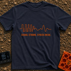 Signal Strong Stress Less - T-Shirt in Navy - An orange continuous line drawing that begins as a rigid, erratic square...